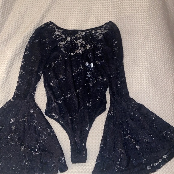 NEW body suit, never worn , tags attached . - Picture 3 of 4